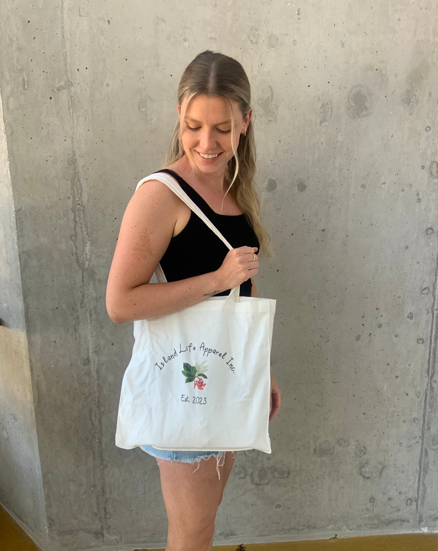 'Bebe' Tote Bag – Stylish 'Bebe' tote bag for shopping, beach trips, and everyday island life.